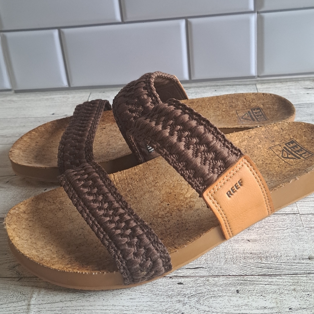 2/$40 WOMENS REEF SANDALS